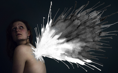 Aliza Razell 11 Ella combina acuarela y fotografía para crear imágenes surrealistas