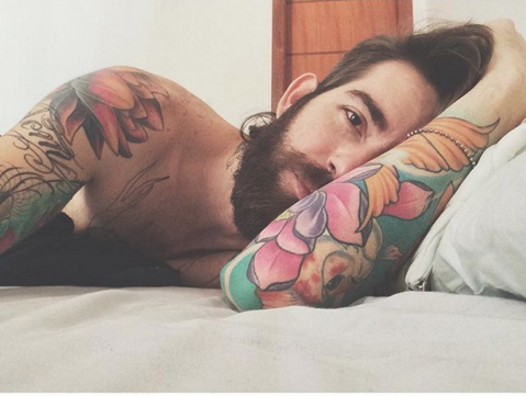 7 sexys chicos con barba que debes seguir en Instagram