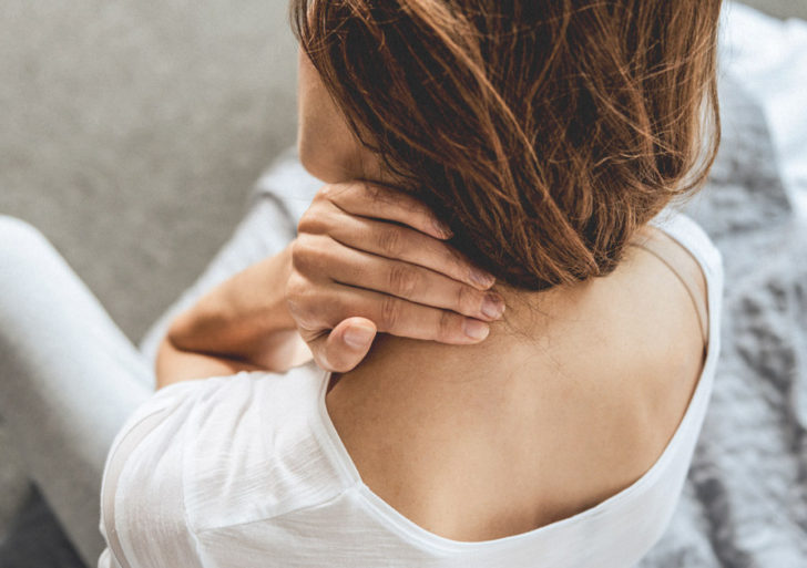 4 pasos para aliviar el dolor del cuello