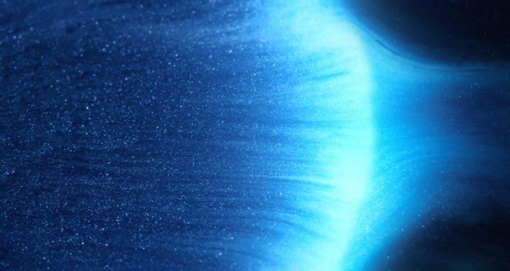 Este corto simula eventos astronómicos con tinta y brillantina